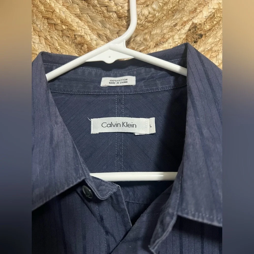 Calvin Klein Men's Dark Blue Striped Button Down Dress Shirt,Size L